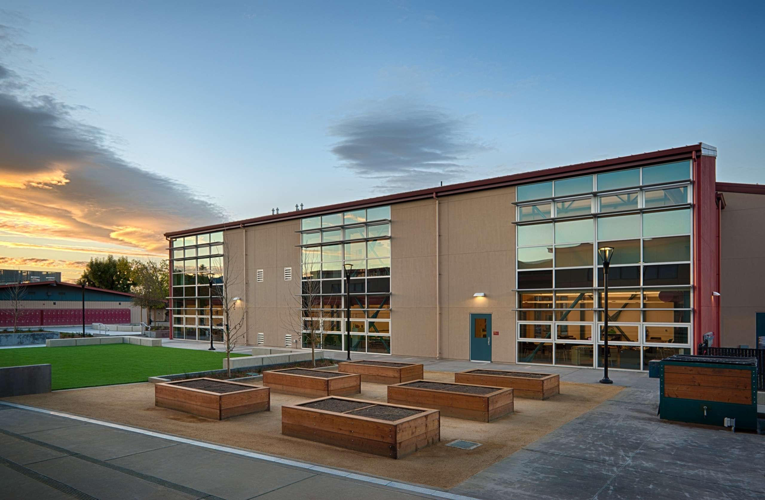 CUPERTINO HIGH SCHOOL SCIENCE BUILDING