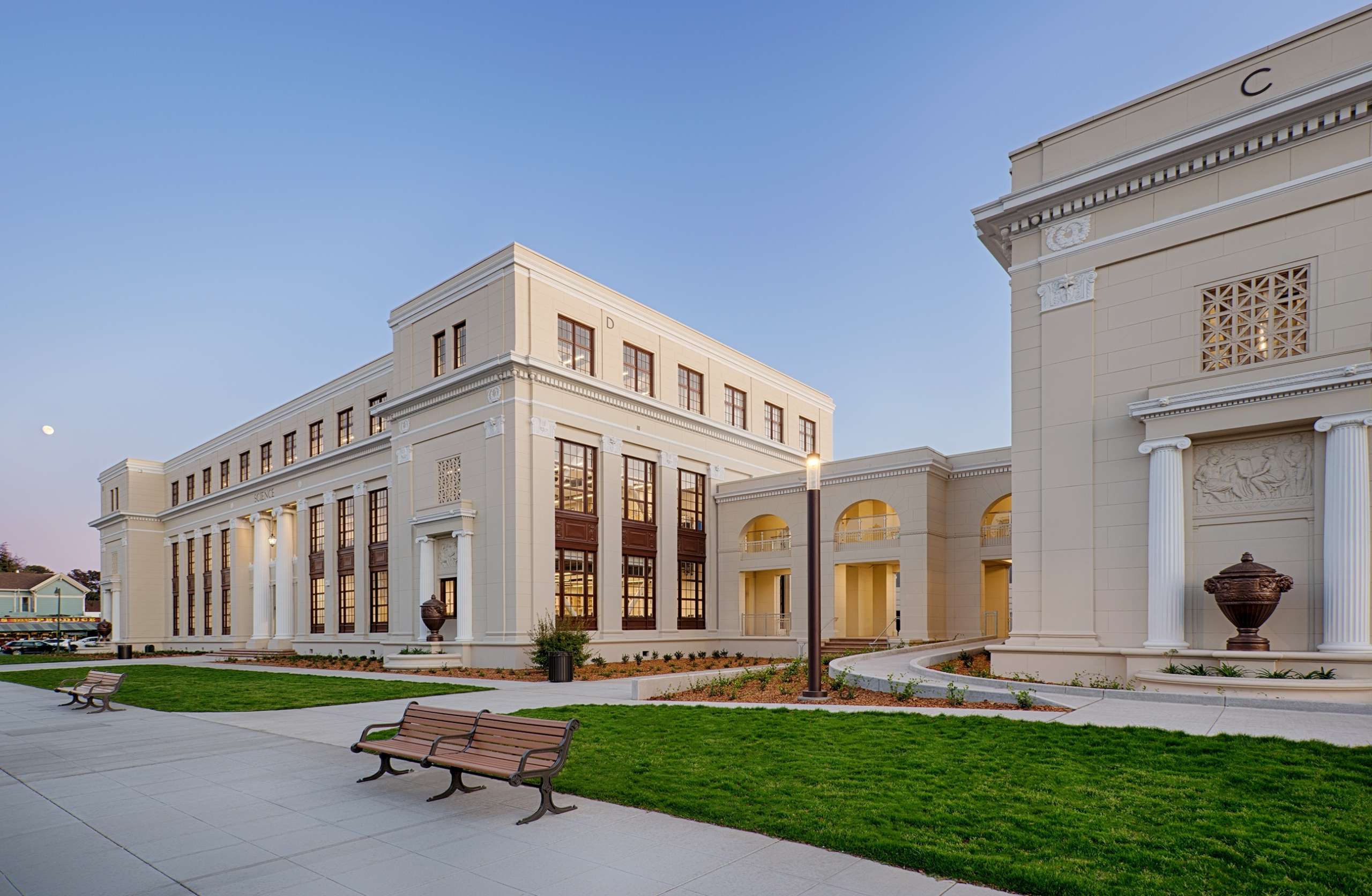 ALAMEDA HIGH SCHOOL HISTORIC RESTORATION & MODERNIZATION