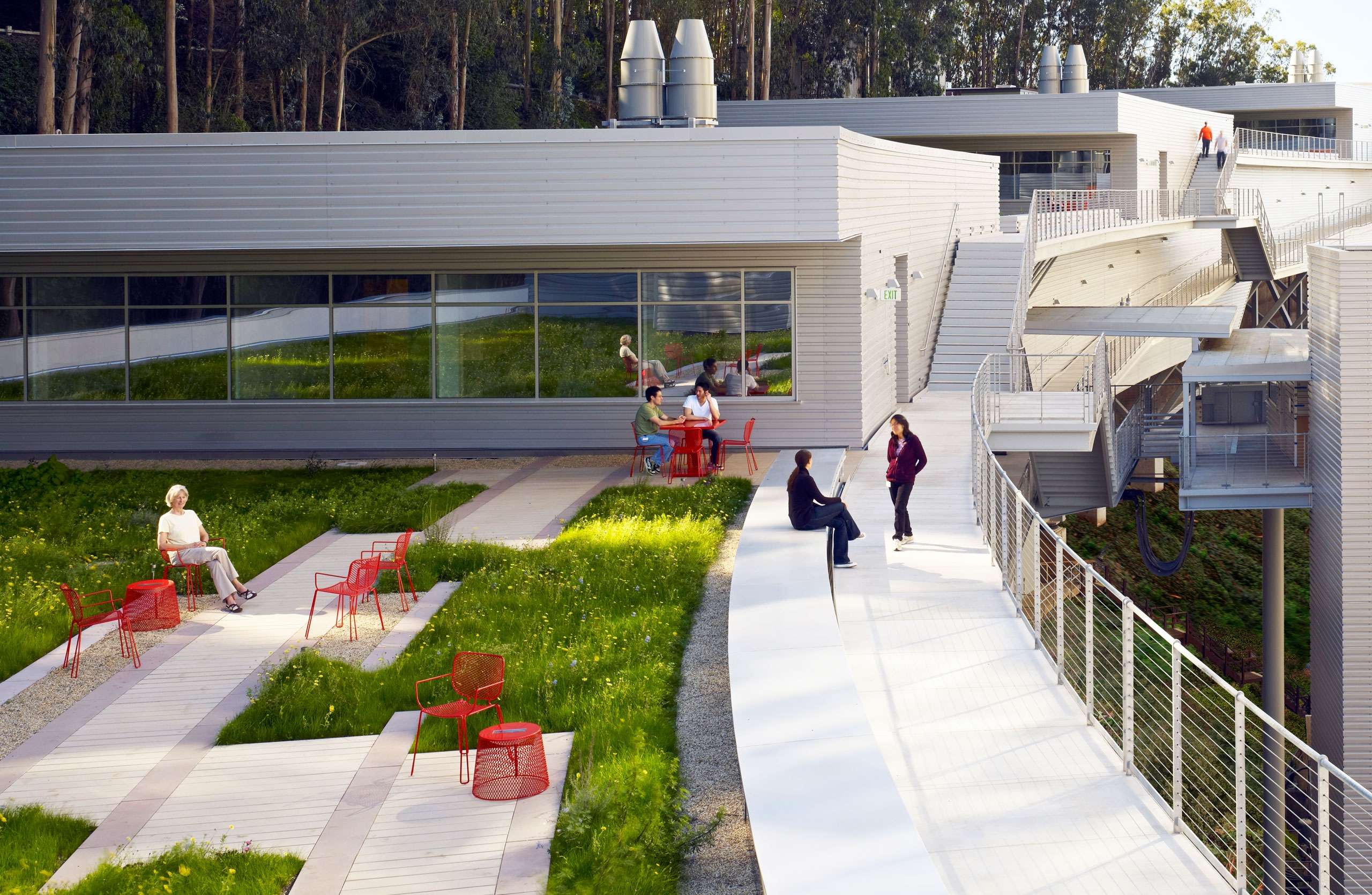 UCSF Ray and Dagmar Dolby Regeneration Medicine Building