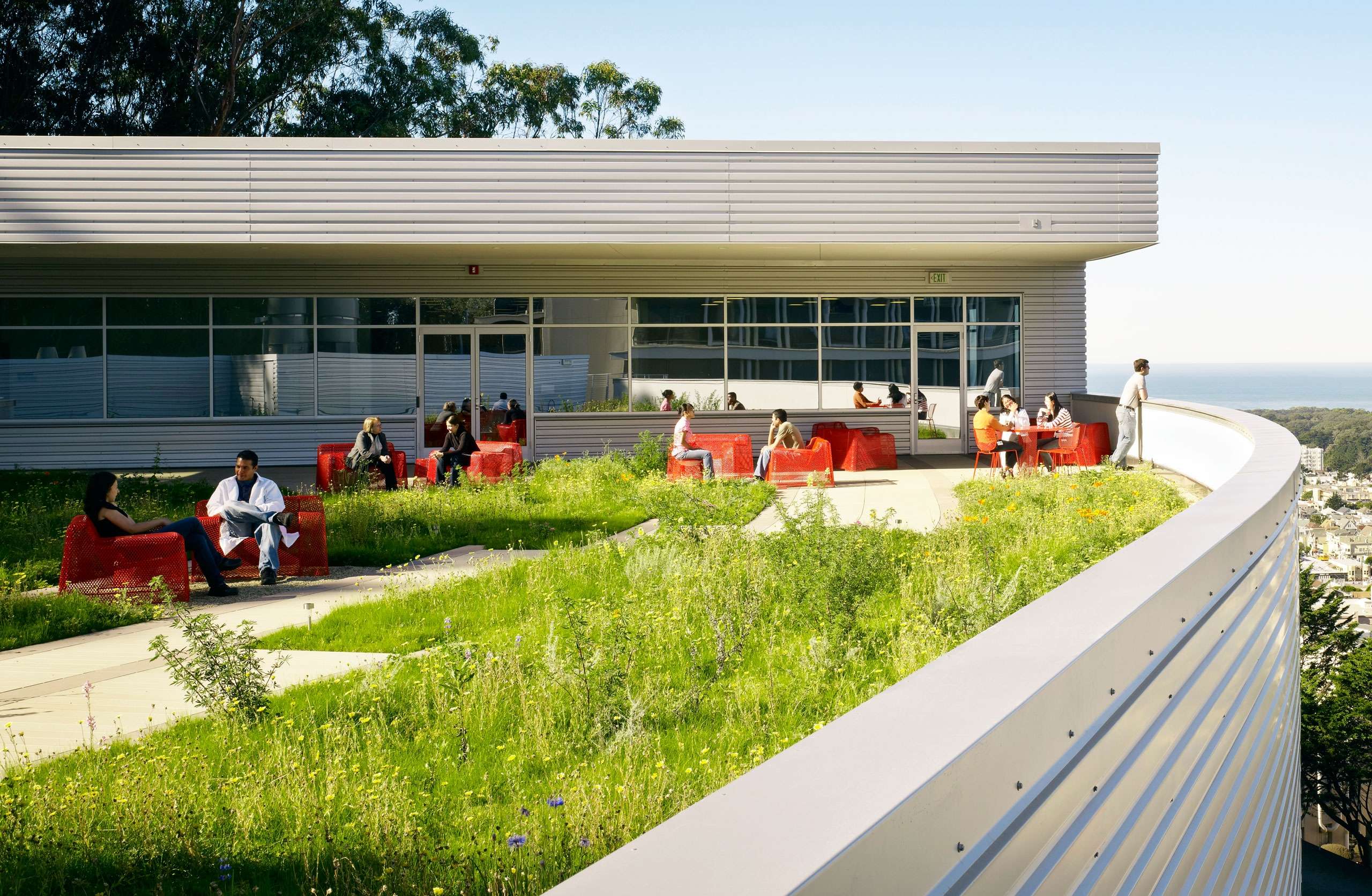 UCSF Ray and Dagmar Dolby Regeneration Medicine Building